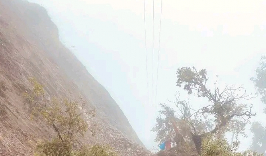 पहिराेका कारण जयपृथ्वी राजमार्ग अवरुद्ध