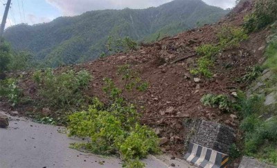 चितवनको पहिरोमा परेका दुबै बस त्रिशूलीमा खसेको आशंका, करिब पाँच दर्जन यात्रु बेपत्ता