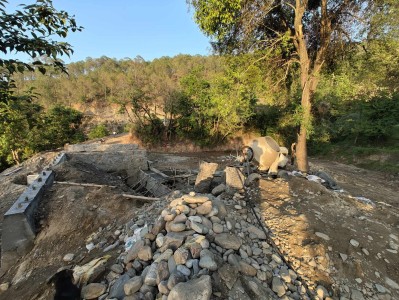 डडेल्धुरामा रिङ्गरोडको कल्भर्ट निर्माणमा कमसल सामग्री, रास्वपाको अनुगमनपछि सिडियोले रोके काम