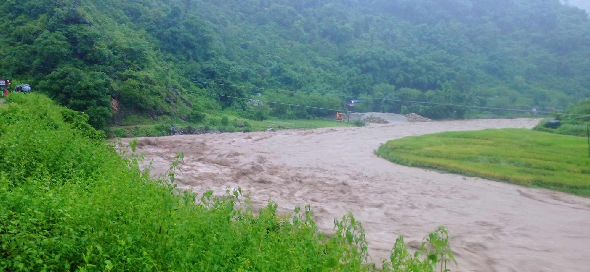 सुदूरपश्चिमका आधा दर्जन राजमार्ग अवरुद्ध, डडेल्धुरामा २४ घण्टामा १६७ मिलिमिटर वर्षा