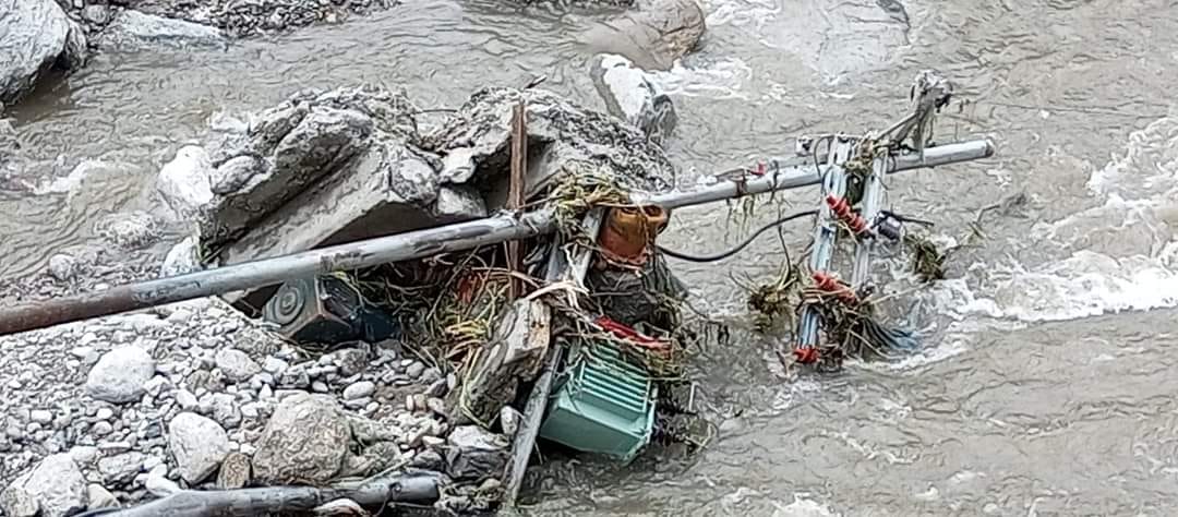 डडेल्धुरामा बाढीले जलविद्युत आयोजनाको पावरहाउस बगायो